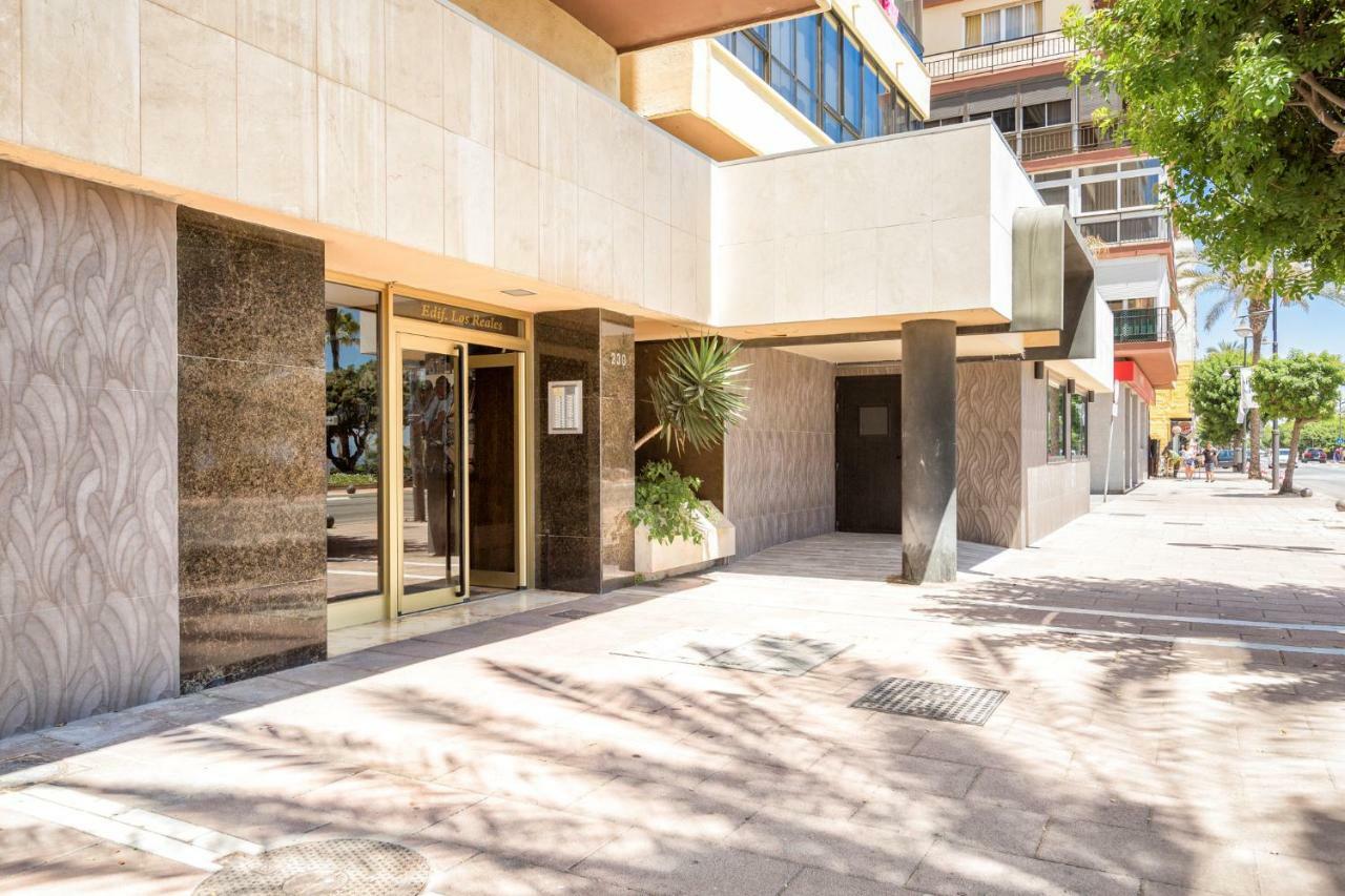 Hanami Avenida De Espana 埃斯特波纳 外观 照片